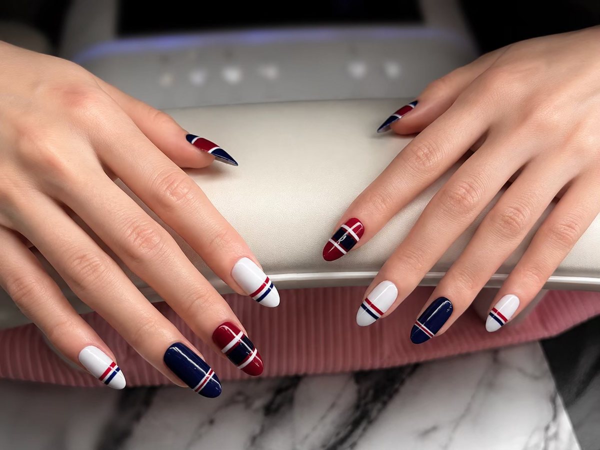 Nail portfolio photo 38